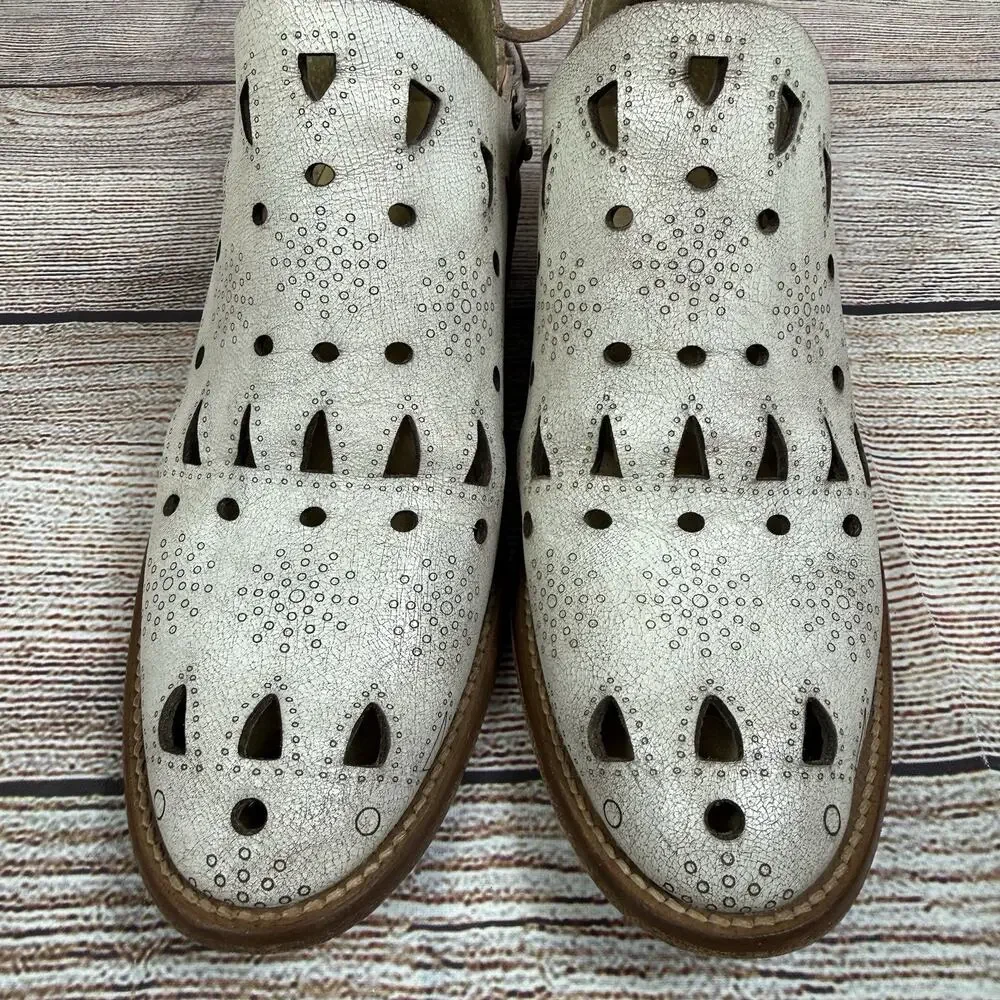 Musse & Cloud Anthropologie Coolise Leather Bootie Size 7 Cut Out Lace Up Heel